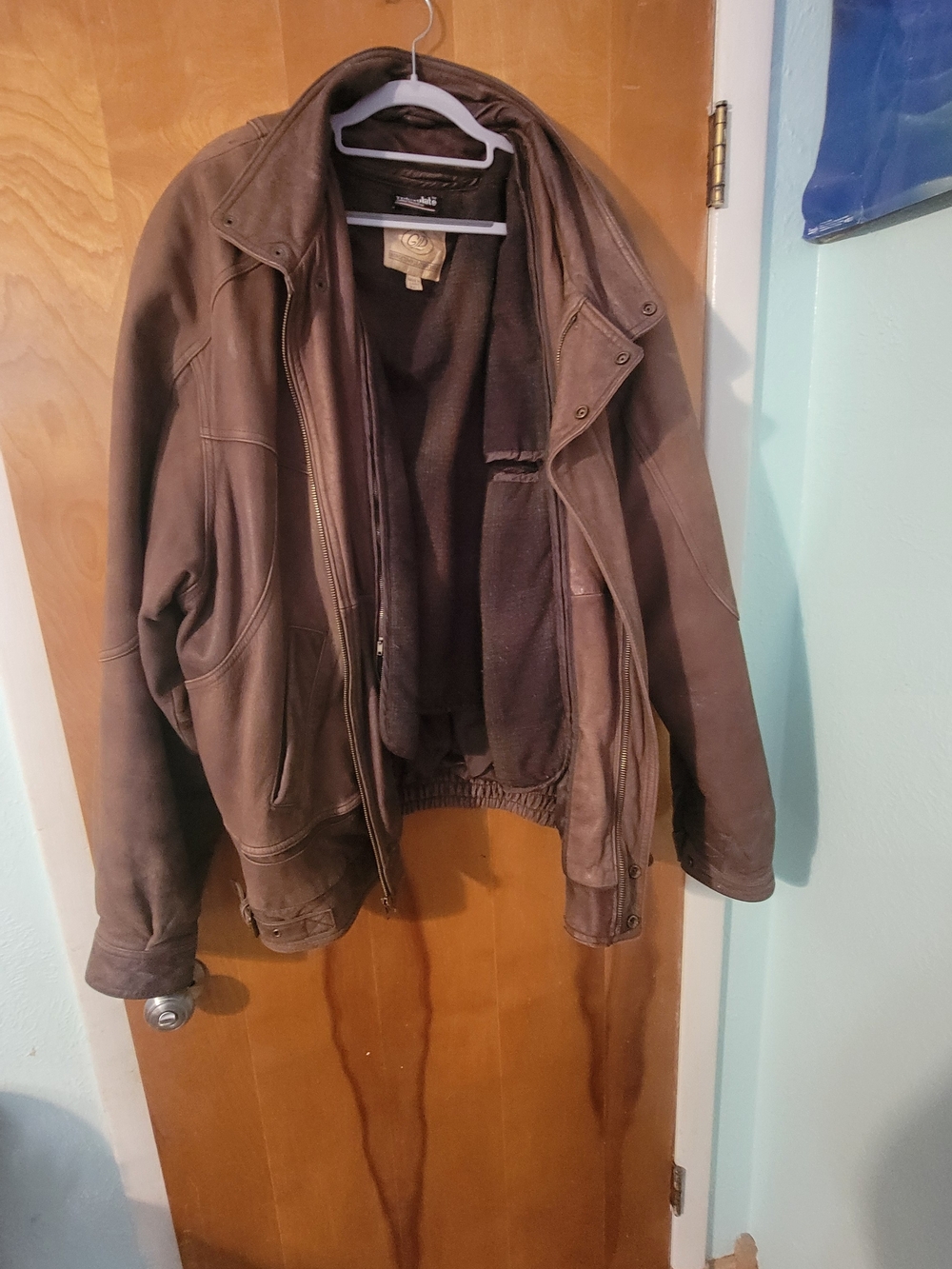 Men's Brown Leather Bomber Jacket - Classic Workwear Style